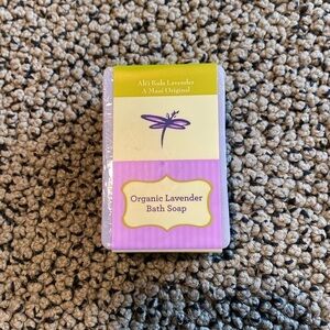 NWT Ali’i Kula Organic Lavender Bath Soap